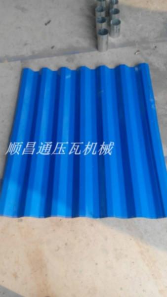 云南750型彩鋼瓦設(shè)備價格圖片