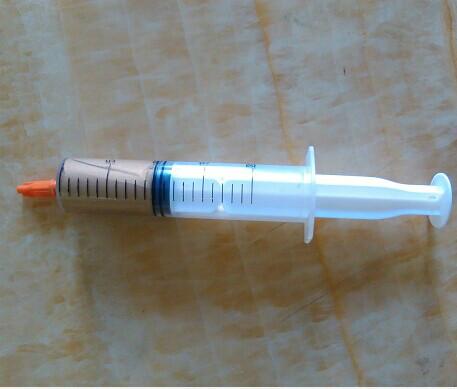 供應(yīng)廠(chǎng)家直銷(xiāo)金色針管導(dǎo)熱硅脂