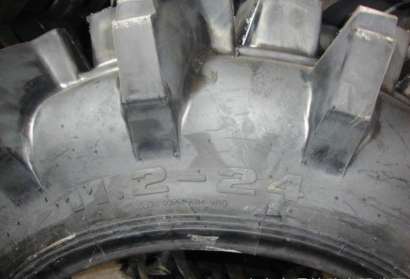 供應(yīng)高花紋輪胎12.4-28