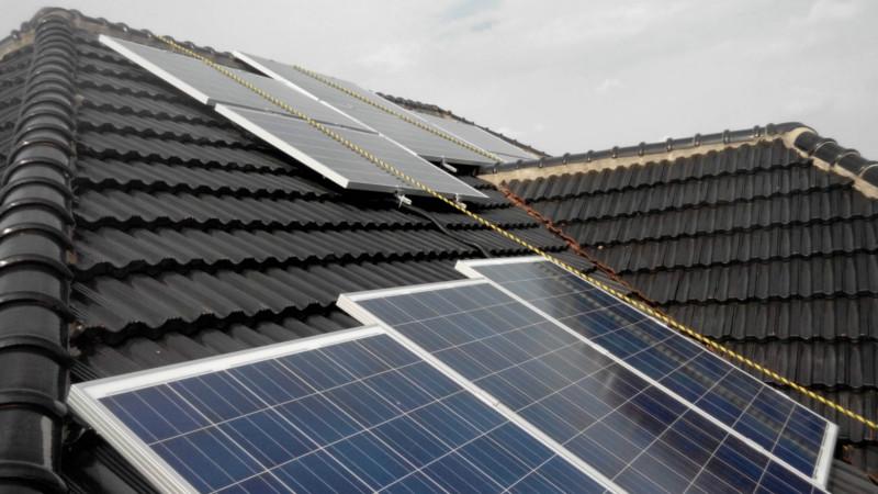 KW太陽能發(fā)電系統(tǒng)圖片/KW太陽能發(fā)電系統(tǒng)樣板圖 (4)