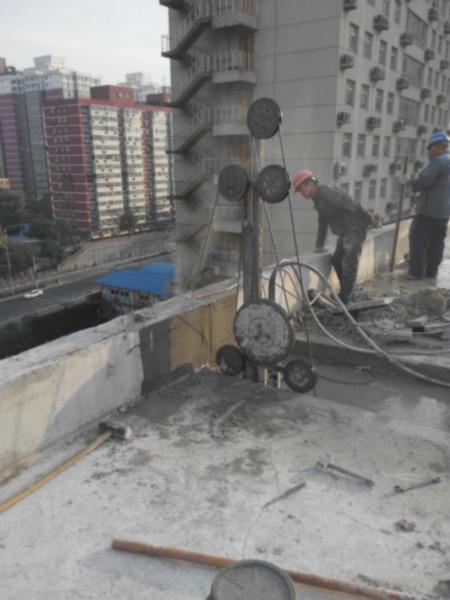 供應(yīng)采用繩鋸切割工藝拆除支撐梁