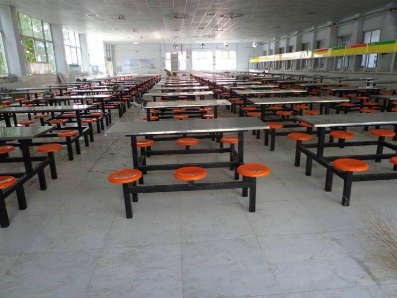 供應(yīng)廣州玻璃鋼餐桌廠家，廣州玻璃鋼餐桌批發(fā)，廣州玻璃鋼餐桌特價