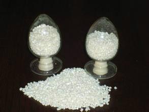 供應(yīng)設(shè)備模具配件氣相防銹母粒，防銹母粒放心生產(chǎn)廠家，防銹母粒價(jià)格多少