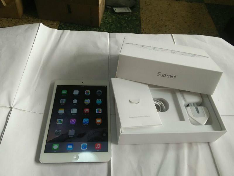 供應(yīng)回收出售典當(dāng)港行在保iPadmini2代應(yīng)