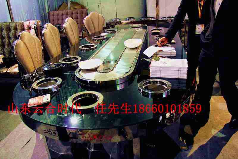 供應回轉(zhuǎn)小火鍋設備