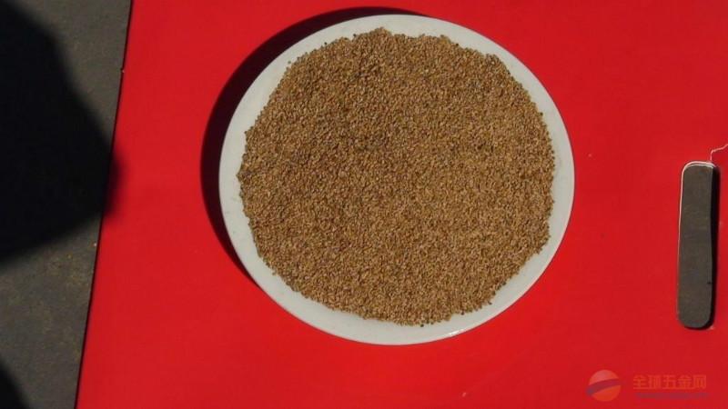 優(yōu)質(zhì)果殼濾料圖片