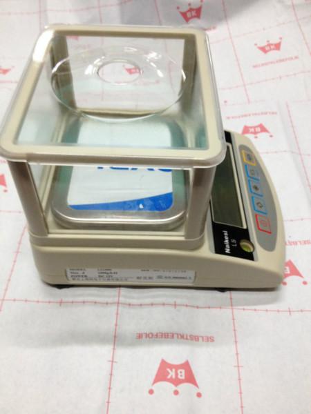 供應(yīng)深圳坪山電子天平廠家批發(fā)