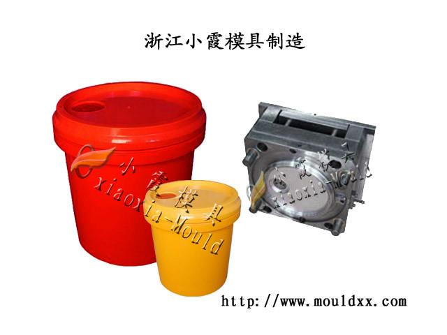 供應(yīng)制造一套塑料潤滑油桶模具要多少錢