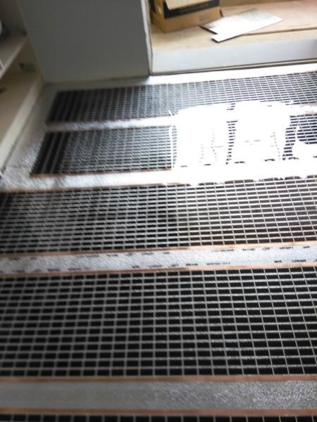 供應(yīng)全國各地地暖上門安裝電熱膜