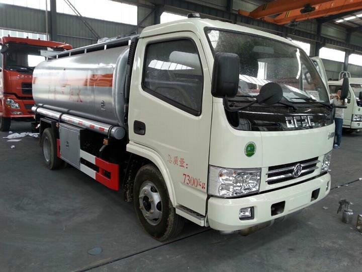 供應(yīng)山西五方油罐多少錢一臺