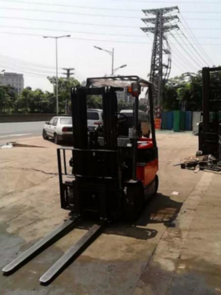 供應(yīng)7FBMF18豐田電動(dòng)叉車