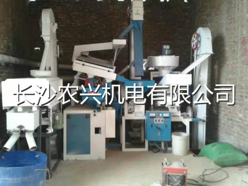 供應(yīng)懷化會同強拉風(fēng)成套組合碾米機報價