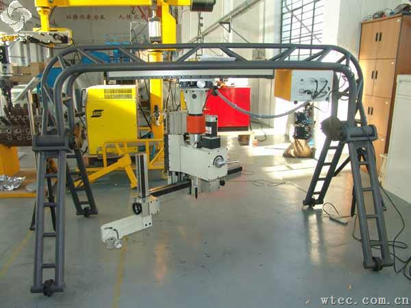 HFW系列臥式環(huán)縫自動氬弧焊機圖片