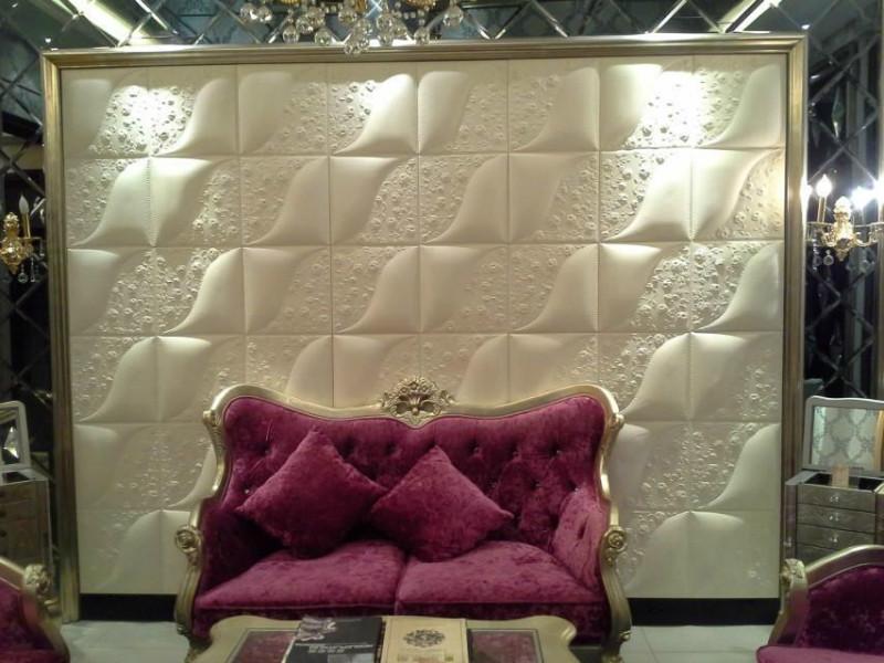 供應(yīng)廠家*皮雕軟包