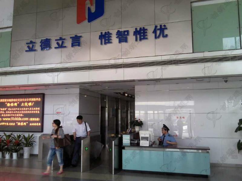 供應(yīng)陜西通道閘品牌，陜西通道閘生產(chǎn)廠家，陜西通道閘