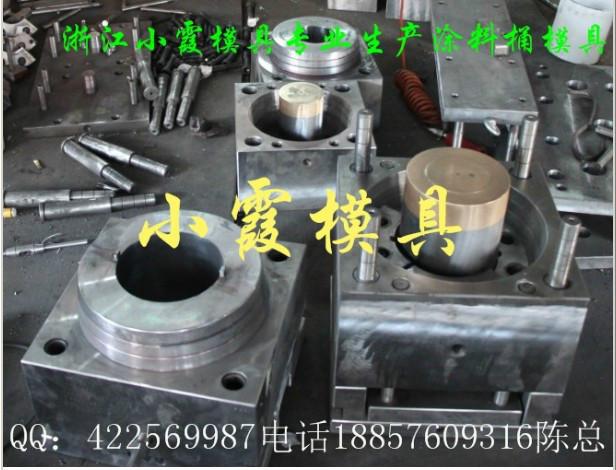 供應(yīng)臺(tái)州15L塑料桶模具機(jī)油桶模具