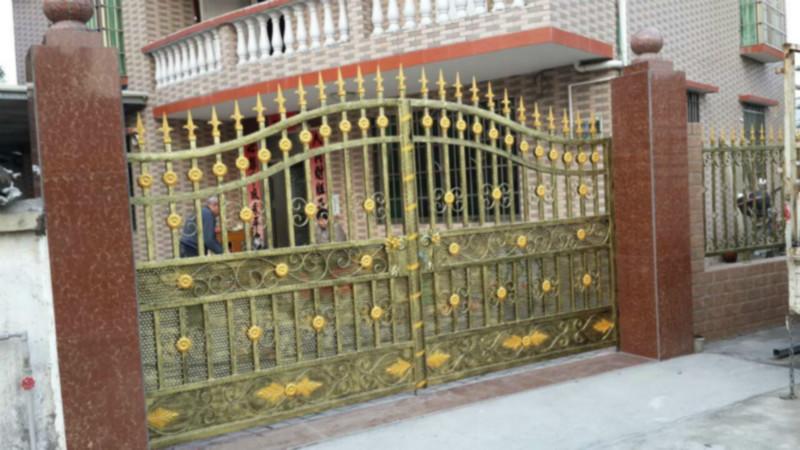 室外鐵藝大門圖片