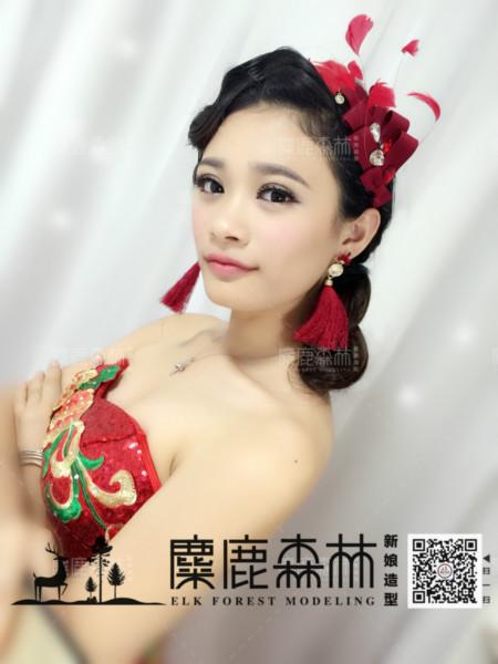 福州麋鹿森林新娘造型连江新娘跟妆图片