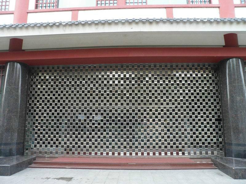 供應(yīng)銀川抗風(fēng)門