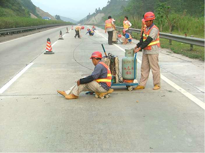 供应路面灌缝胶种类